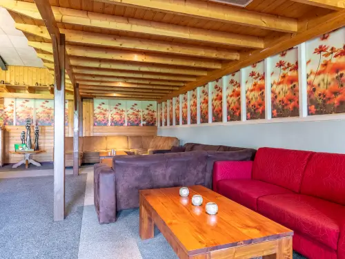 Romantisch übernachten in Bettnische + Hottub