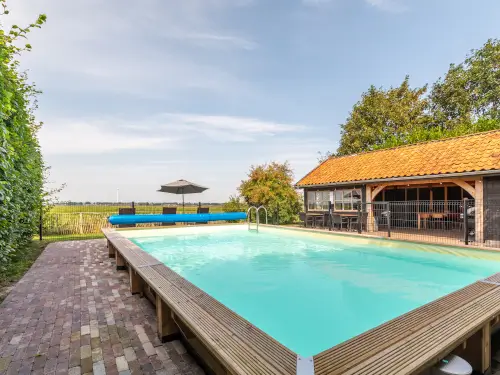 Herrenhaus in ruhiger Umgebung in der Nähe des Drentse Hondsrug