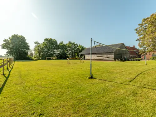 Schöner Ferienhof in waldreicher Umgebung mit Terrasse