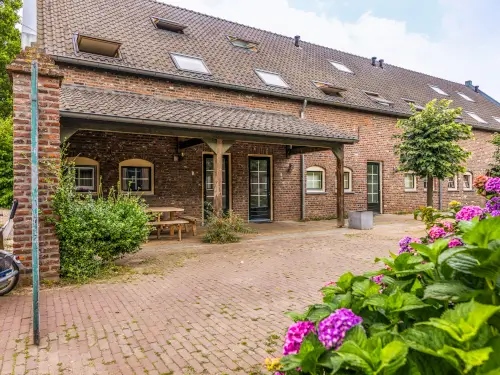 Charakteristisches Ferienhaus auf aktivem Bauernhof