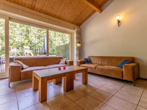 Charakteristisches Ferienhaus auf aktivem Bauernhof