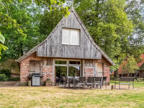 Ferienhaus in der Landschaft von Twente