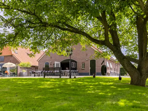 Modernes Ferienhaus im Grünen