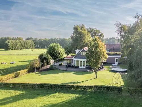 Komfortable Familienunterkunft mit Sauna auf der Veluwe