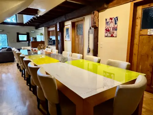 Ferienhaus mit Bar, Hot Tub und privatem Pool