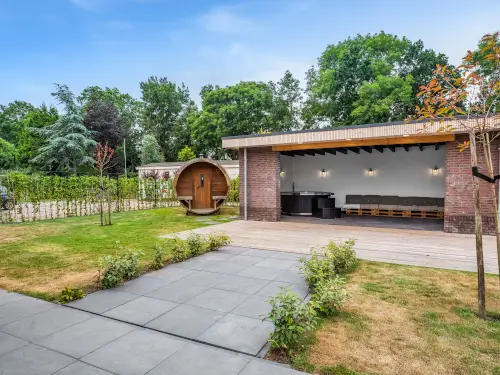 Luxuriöses Familienhaus mit Sauna und Whirlpool