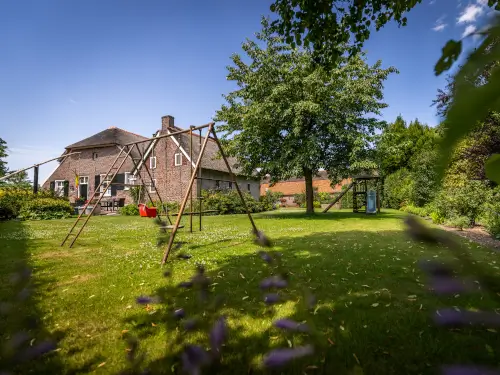 Attraktives sächsisches Bauernhaus mit vielen Spielmöglichkeiten