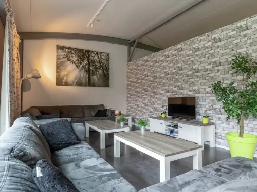 Ferienvilla mit Whirlpool, Dampfdusche und Sauna