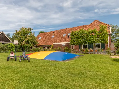 Ferienhaus mit Hottub, beheizter Spielscheune & Pizzaofen
