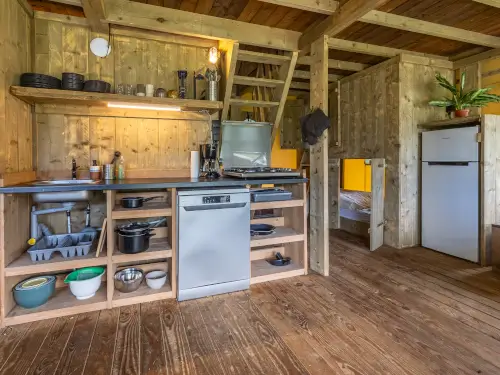 Neu - Gruppenunterkunft mit 3 Lodges mit privater Veranda